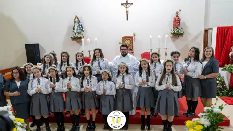 Primera Comunión: Un encuentro especial con Jesús 🤍🙏 — foto — 09