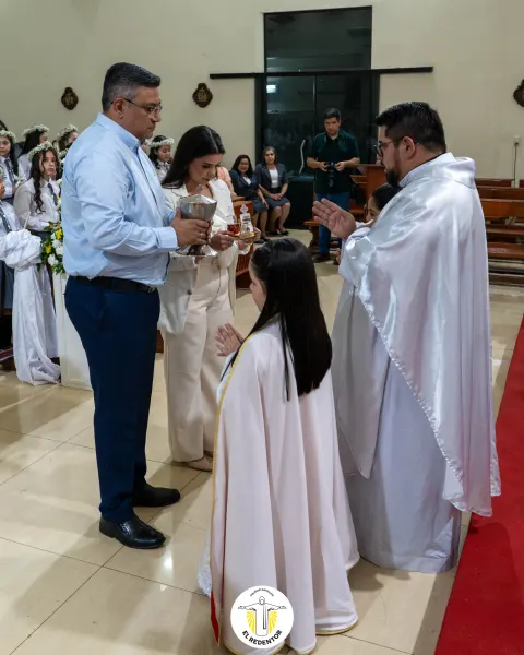 Primera Comunión: Un encuentro especial con Jesús 🤍🙏 — foto — 04
